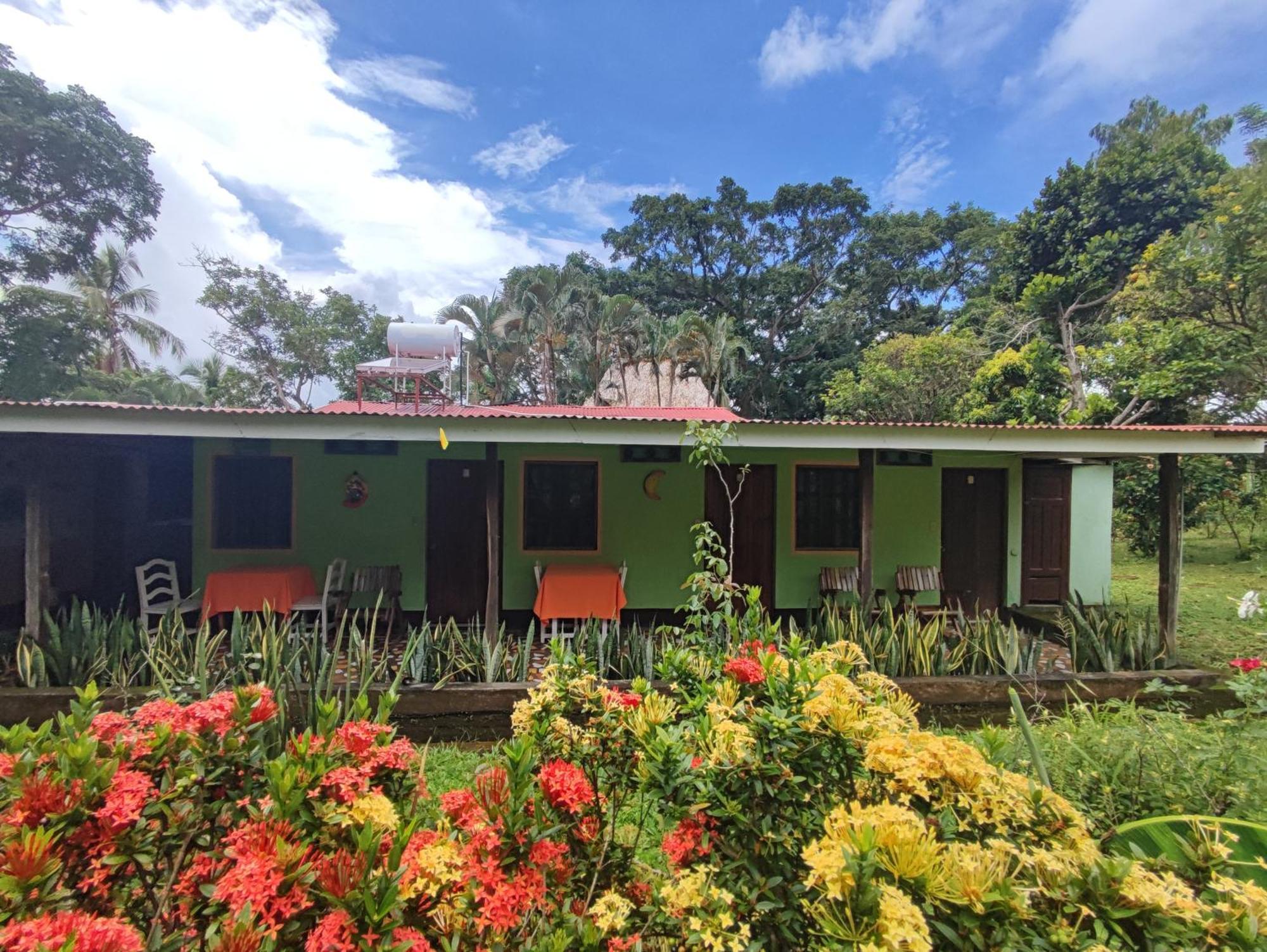 Eco-Lodge El Porvenir. Santa Cruz Quarto foto